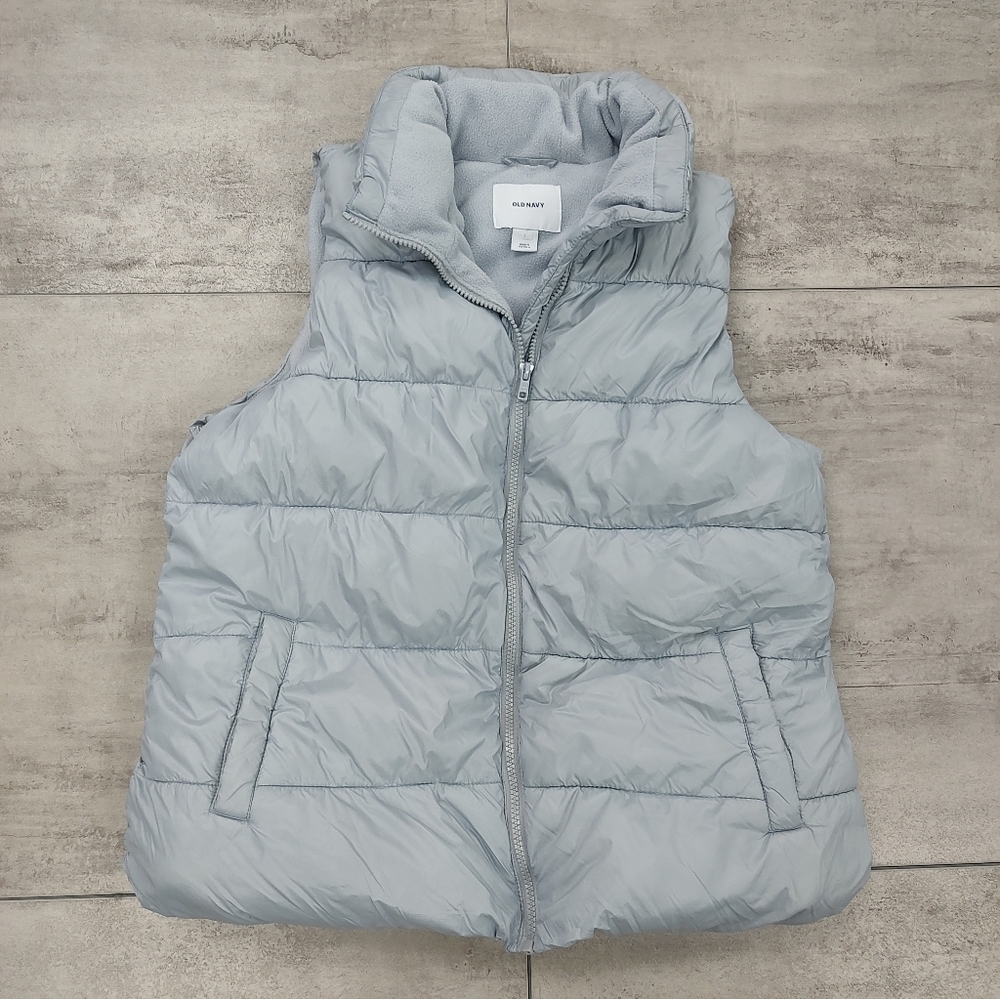 Old Navy Women's Daylight Grey Zip Up Puffer Vest Large